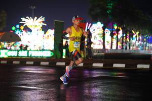 BIB: 408
                            <button type="button" onclick="openModal(16128026)" class="btn btn-primary btn-sm float-right btn-popup" data-toggle="modal" data-target=".modal-high-quality">
                        <i class="fas fa-shopping-cart"></i> Add to Cart
                    </button>
                                            <button type="button" onclick="isThisMe(16128026, true)" class="btn btn-success btn-sm float-right btn-popup btn-isme hidden" data-toggle="tooltip" data-placement="bottom" title="นี่คือรูปของคุณใช่ไหม คลิกที่นี่เพื่อเอาเข้าอัลบั้ม">
                        <i class="fas fa-plus"></i> Add to album
                    </button>
                    <button type="button" onclick="isThisMe(16128026, false)" class="btn btn-warning btn-sm float-right btn-popup btn-isnotme hidden">
                        <i class="fas fa-ban"></i> Remove from album
                    </button>